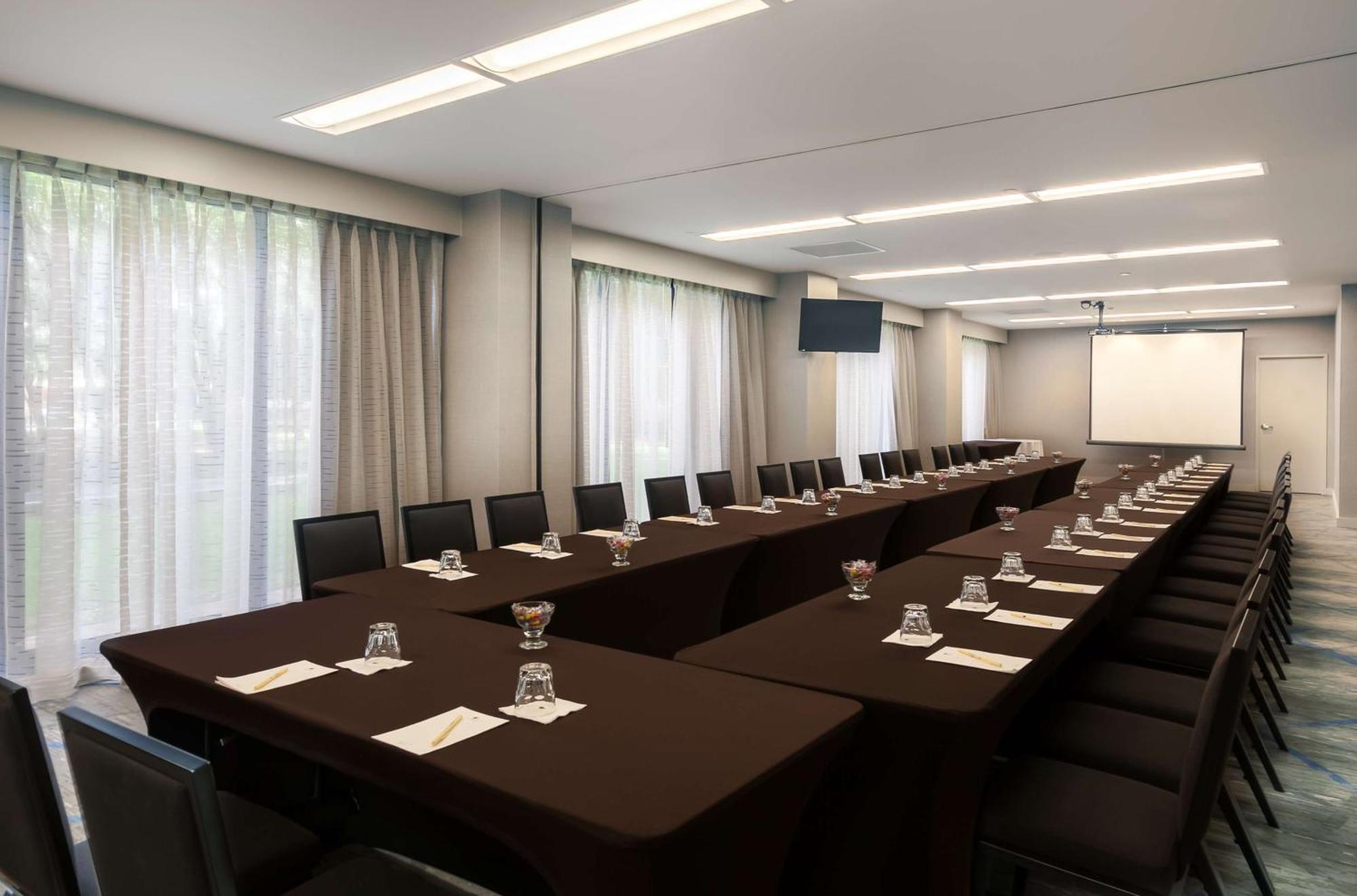 Doubletree By Hilton Hotel & Suites Houston By The Galleria Exteriér fotografie